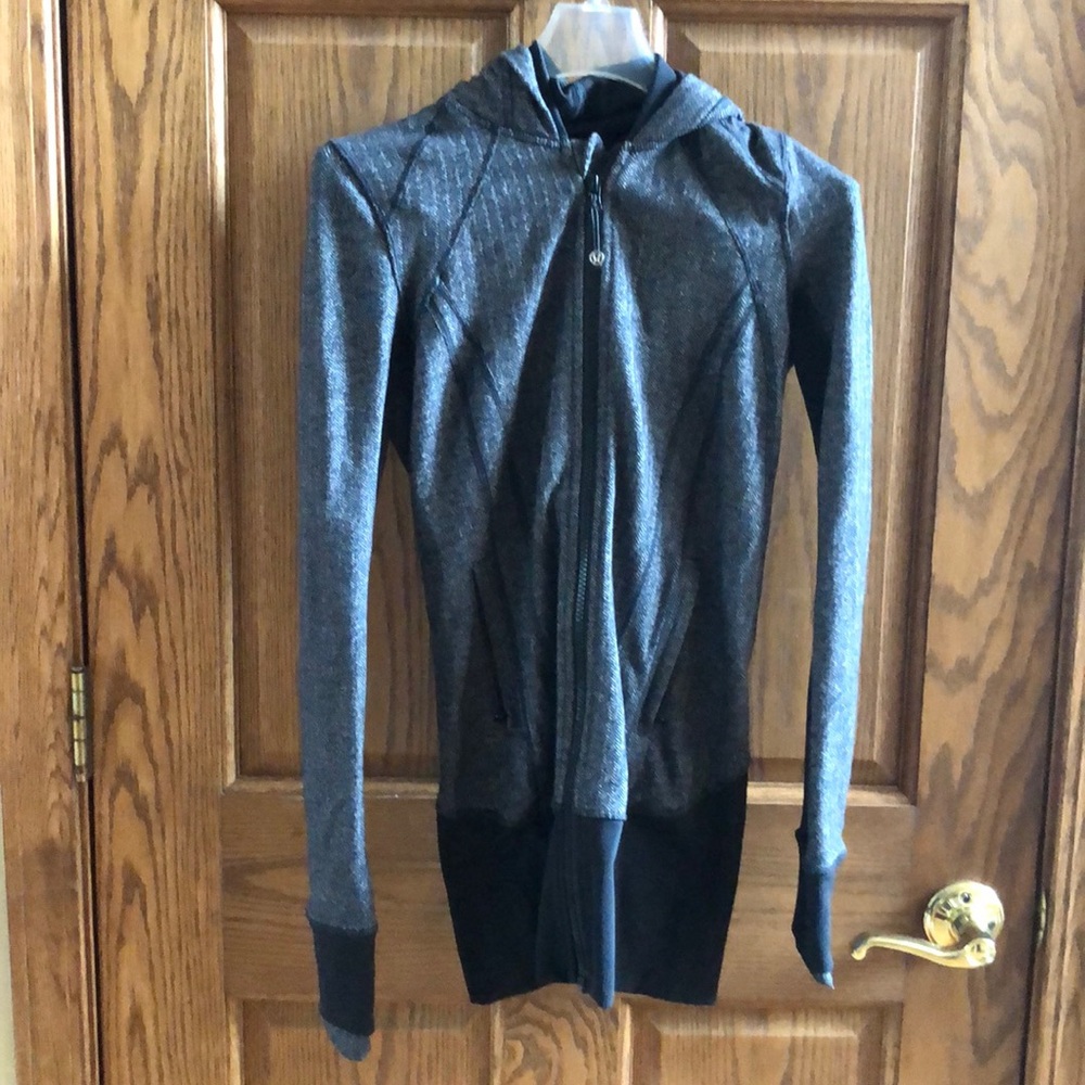 Lululemon zippered jacket